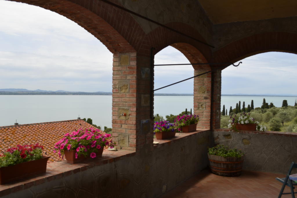 Vila Fattoria Il Poggio San Feliciano Pokoj fotografie