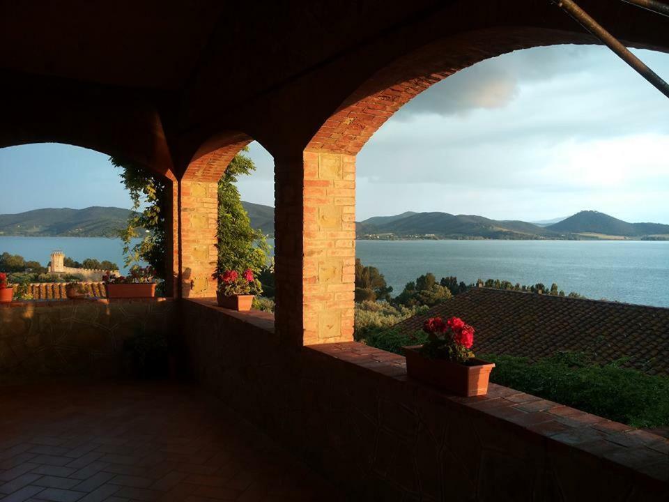 Vila Fattoria Il Poggio San Feliciano Exteriér fotografie